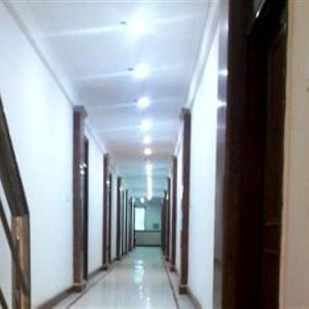 Om Palace Hotel Nowe Delhi Zewnętrze zdjęcie